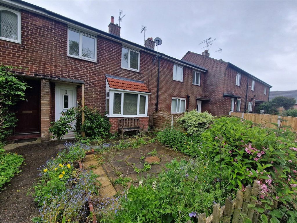 3 bed terraced house for sale in Queensway Terrace, Wrexham LL13, £99,500