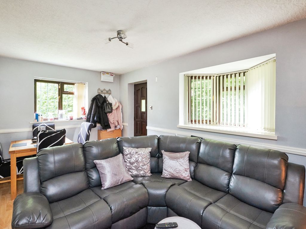 1 bed detached house for sale in The Cedars, Birmingham, West Midlands B25, £140,000