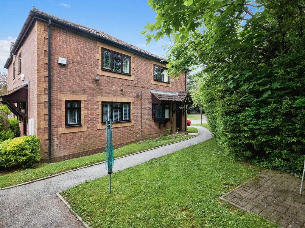 1 bed detached house for sale in The Cedars, Birmingham, West Midlands B25, £140,000