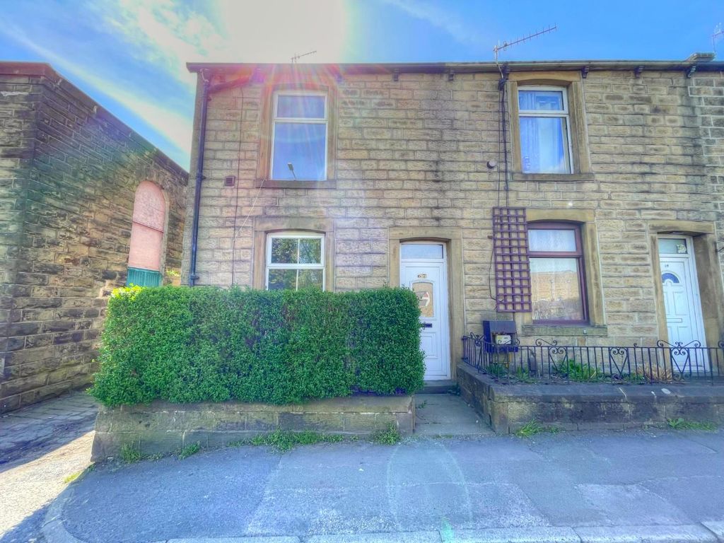 2 bed terraced house for sale in Burnley Road, Colne BB8, £75,000