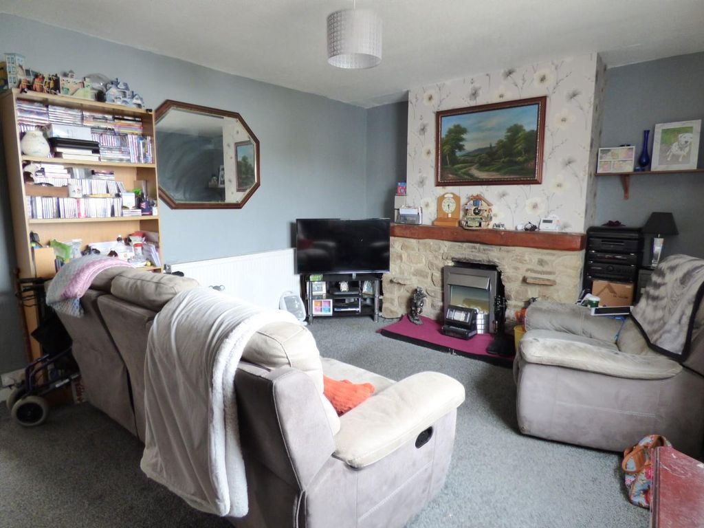 2 bed property for sale in Thornview Road, Hellifield, Skipton BD23, £169,500