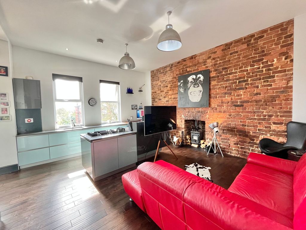 2 bed flat for sale in Abbotsford Road, Crosby L23, £160,000