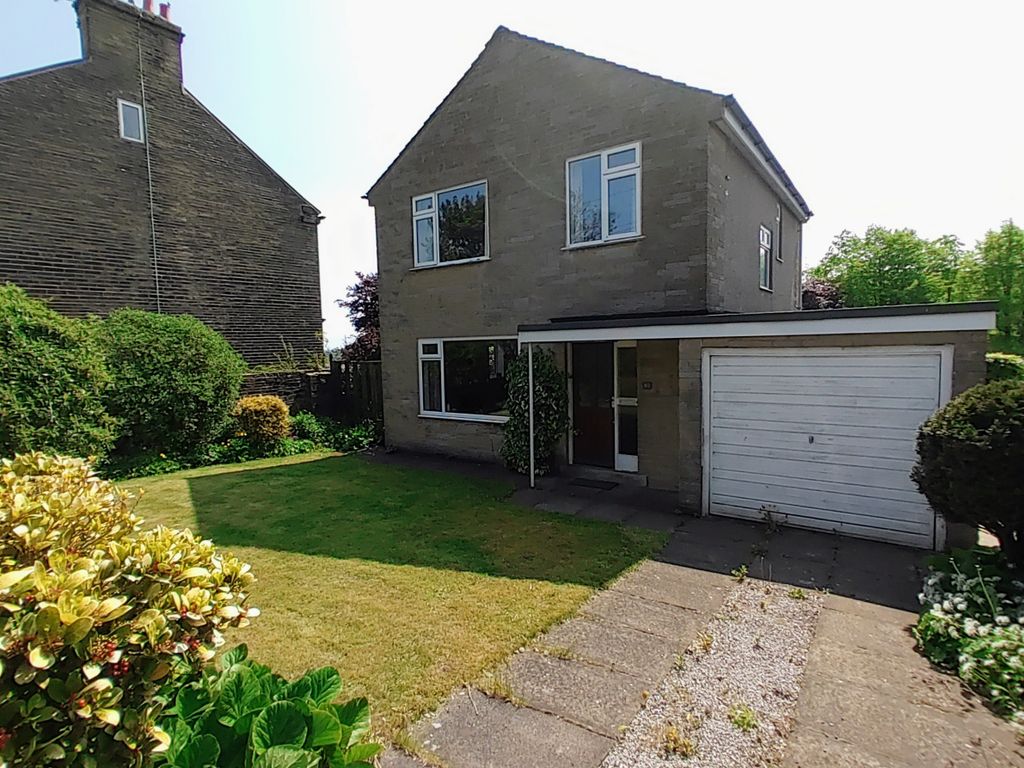 3 bed detached house for sale in Oakleigh Road, Clayton, Bradford BD14, £275,000