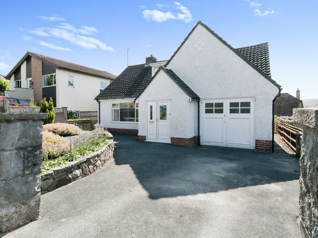 3 bed bungalow for sale in Queens Road, Old Colwyn, Colwyn Bay, Conwy LL29, £315,000