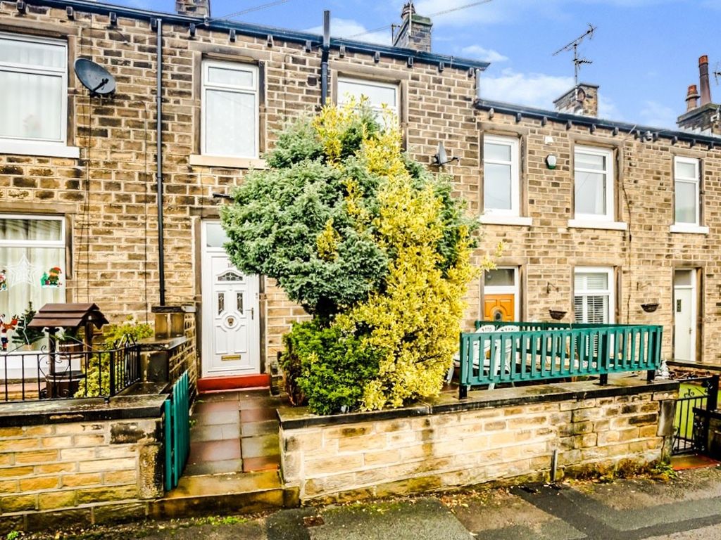 2 bed terraced house for sale in Craven Street, Cowlersley, Huddersfield HD4, £120,000