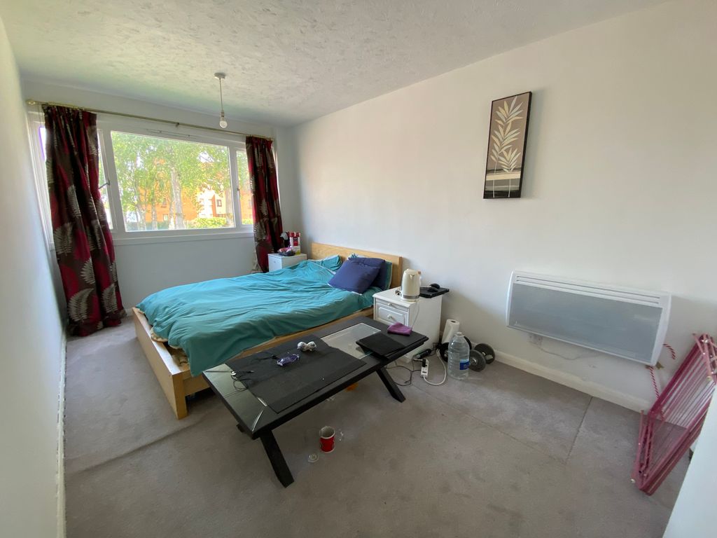 3 bed maisonette for sale in Lumsden Road, Southsea PO4, £170,000