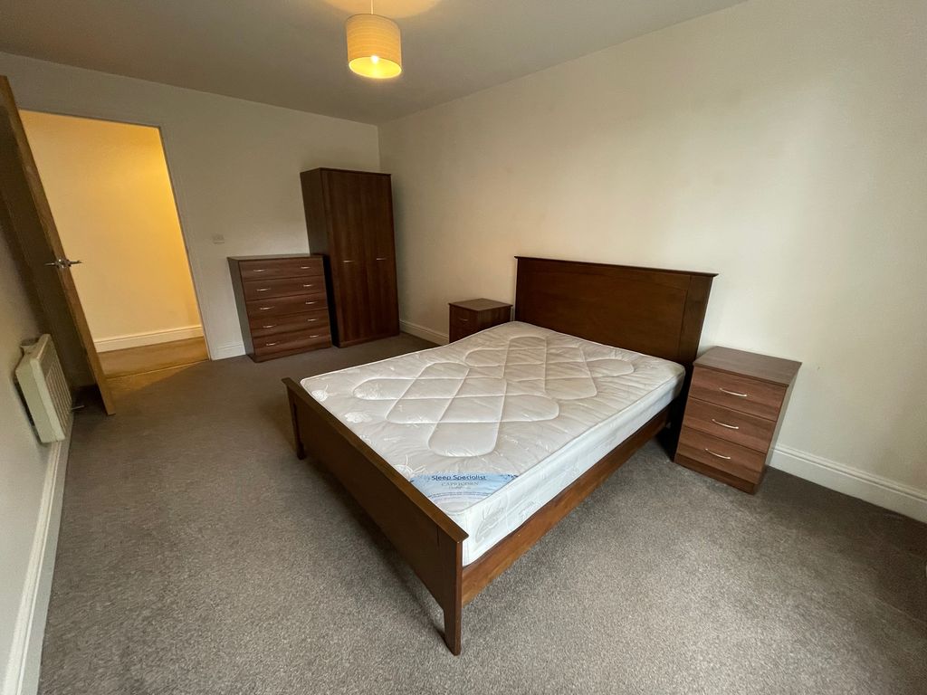 2 bed flat for sale in Friar Gate, Derby DE1, £140,000