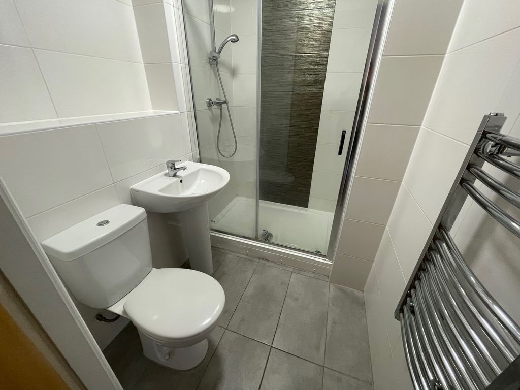 2 bed flat for sale in Friar Gate, Derby DE1, £130,000