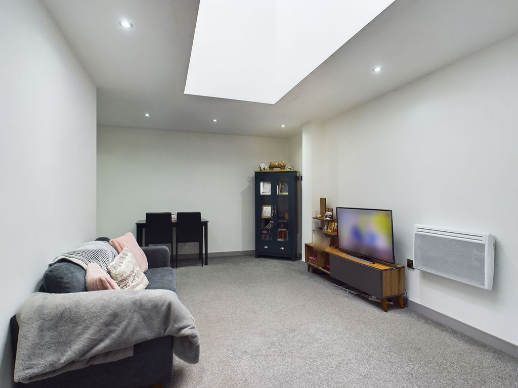 1 bed flat for sale in Tivoli House, South Street, Hull HU1, £80,000