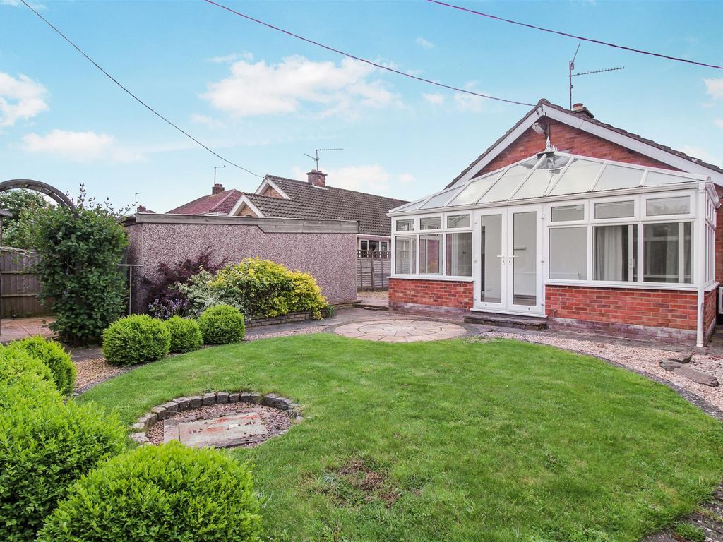 2 bed detached bungalow for sale in Hall Road, Clenchwarton, King's Lynn PE34, £250,000