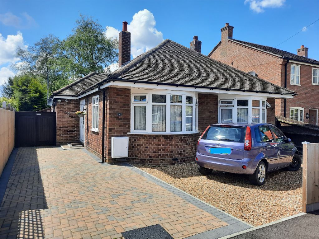 2 bed detached bungalow for sale in Wimpole Street, Chatteris PE16, £250,000