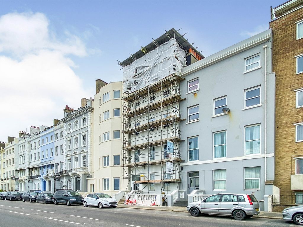 2 bed flat for sale in Marina, St. Leonards-On-Sea TN38, £150,000