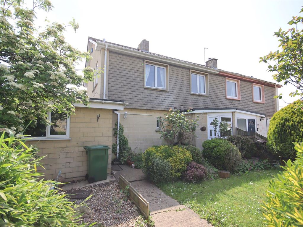 3 bed terraced house for sale in Kings Avenue, Corsham SN13, £179,950