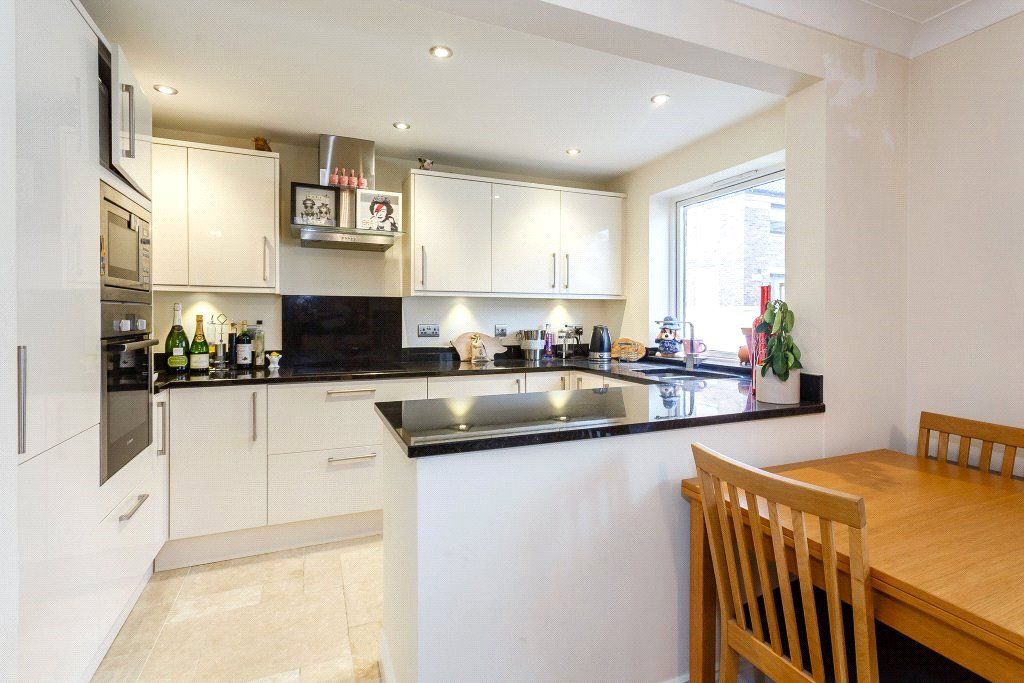 2 bed flat for sale in Postern Close, York YO23, £265,000