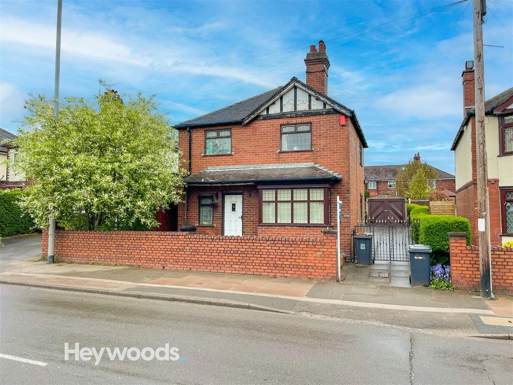3 bed detached house for sale in Liverpool Road, Newcastle-Under-Lyme ST5, £190,000