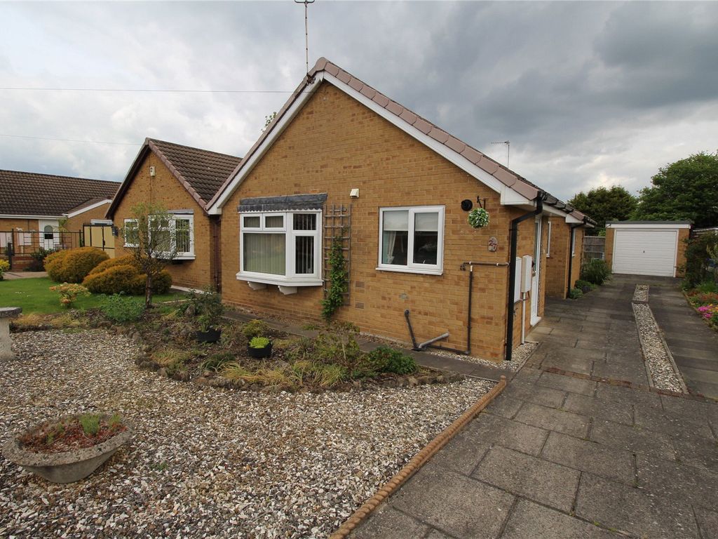 3 bed bungalow for sale in Woburn Close, Balby, Doncaster, South Yorkshire DN4, £195,000