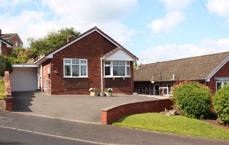 2 bed detached bungalow for sale in Kensington Gardens, Stourbridge DY8, £290,000