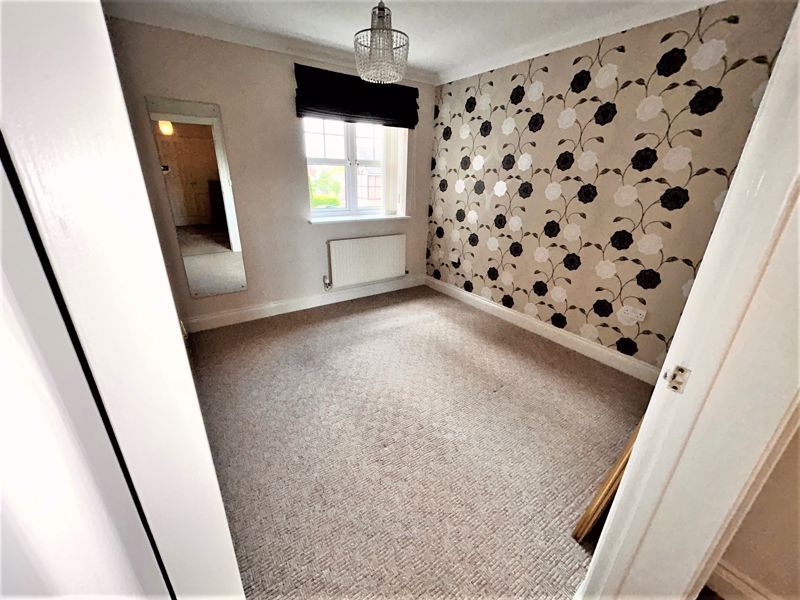 2 bed flat for sale in Birmingham Road, 152334 B72, £167,500