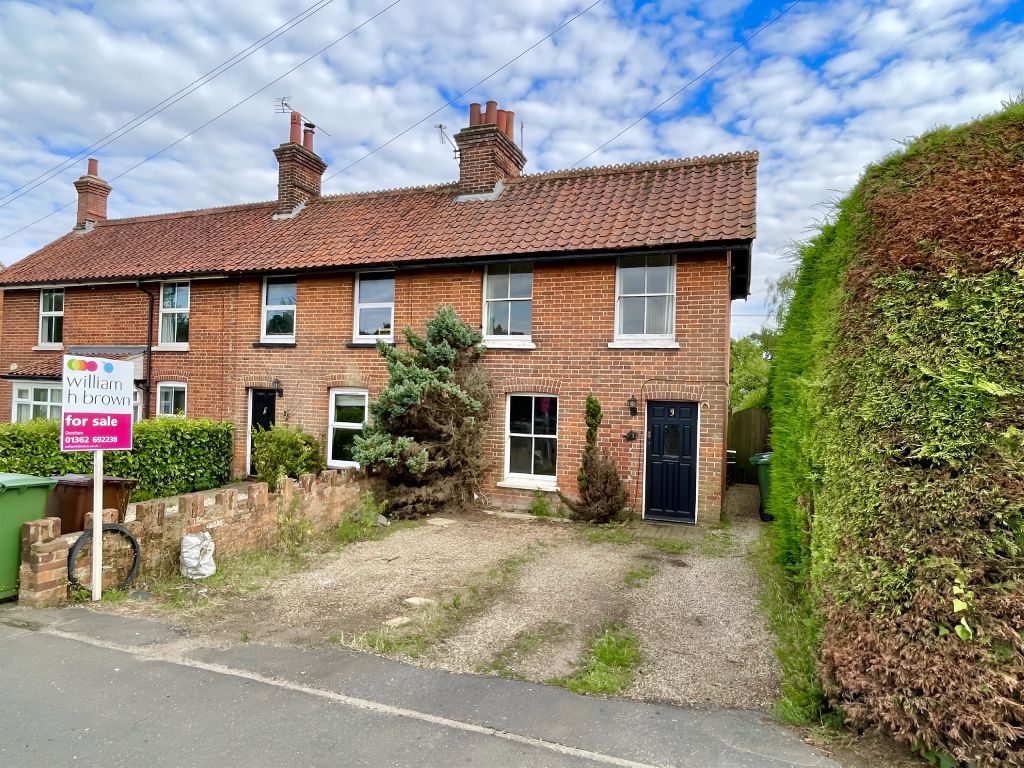 3 bed property for sale in Arch Terrace, Scarning, Dereham NR19, £190,000