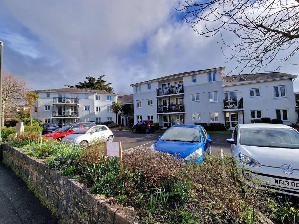 1 bed flat for sale in Stanley Road, Torquay TQ1, £155,000
