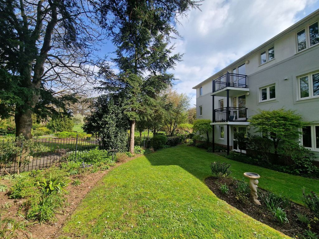 1 bed flat for sale in Stanley Road, Torquay TQ1, £175,000