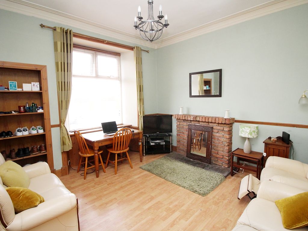 1 bed flat for sale in Dalvait Road, Balloch G83, £65,500