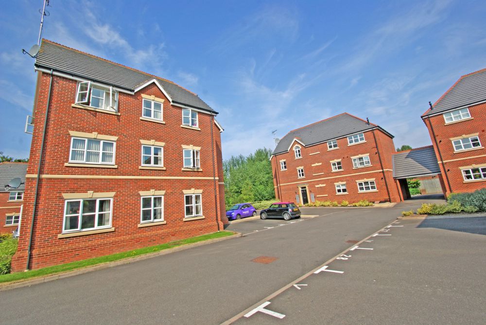 2 bed flat for sale in Tanyard Place, Shifnal TF11, £134,995
