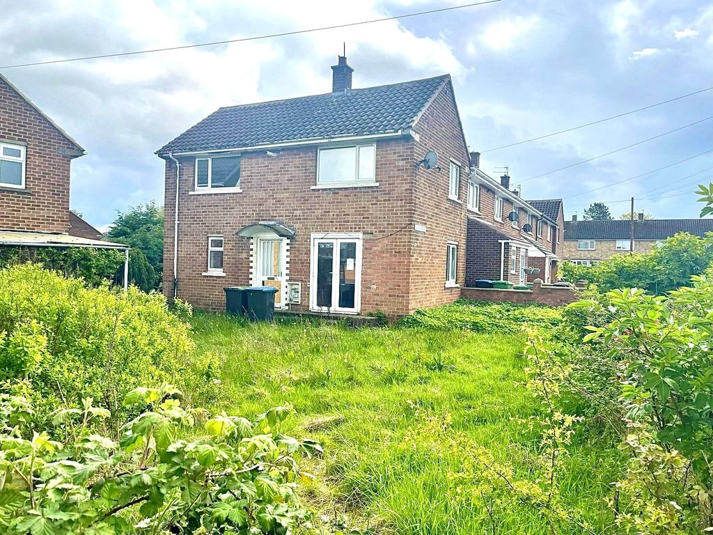 2 bed semi-detached house for sale in Heath Road, Spennymoor, Durham DL16, £40,000