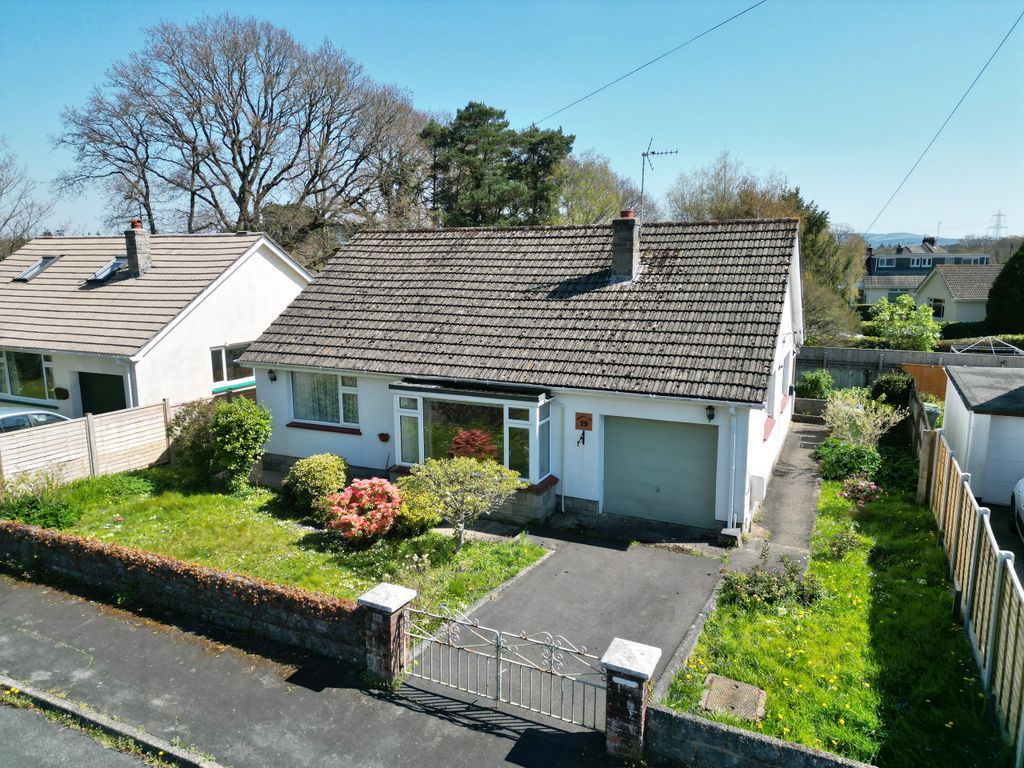 2 bed bungalow for sale in Summerhill Crescent, Liverton, Newton Abbot TQ12, £335,000