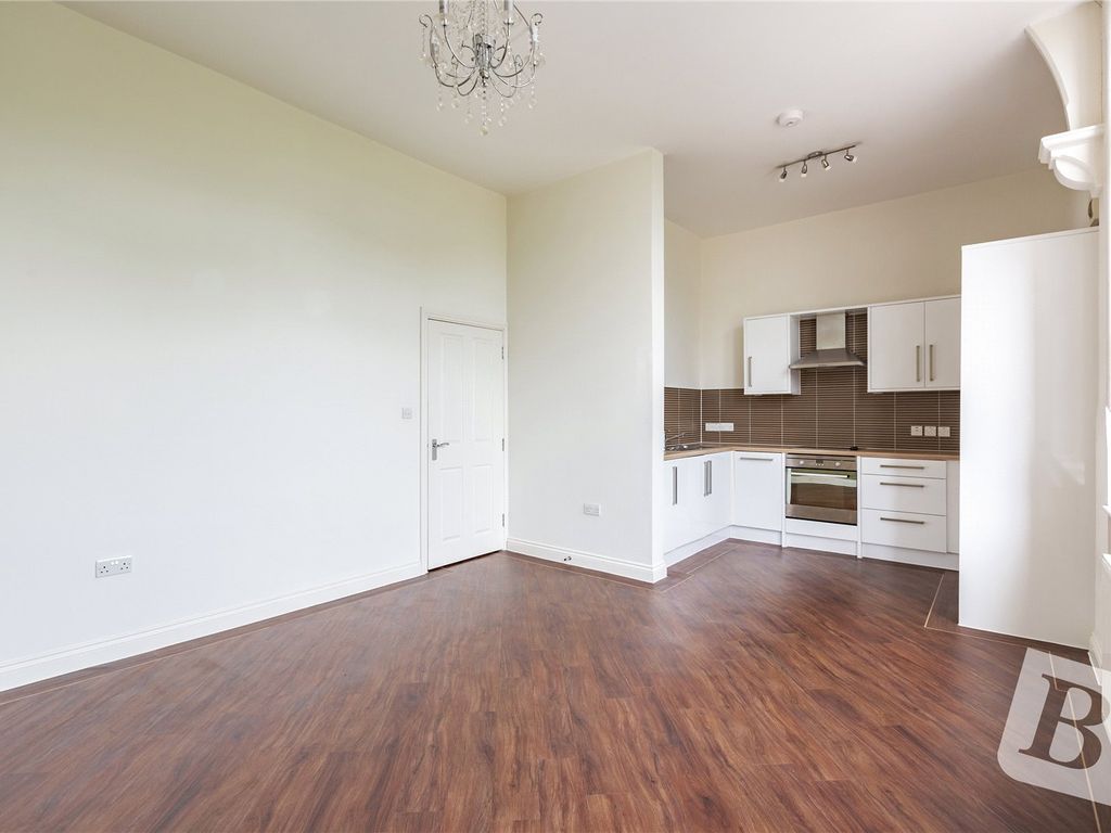 2 bed flat for sale in Chequers Court, Higham, Rochester, Kent ME3, £200,000