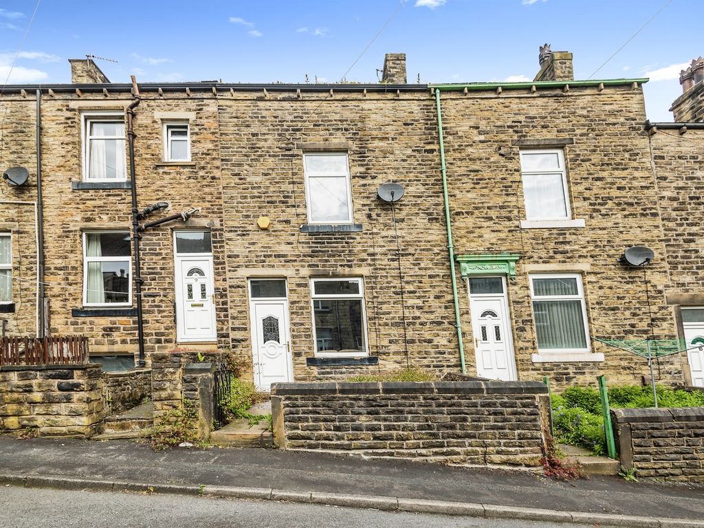 3 bed terraced house for sale in Carleton Street, Keighley BD20, £130,000