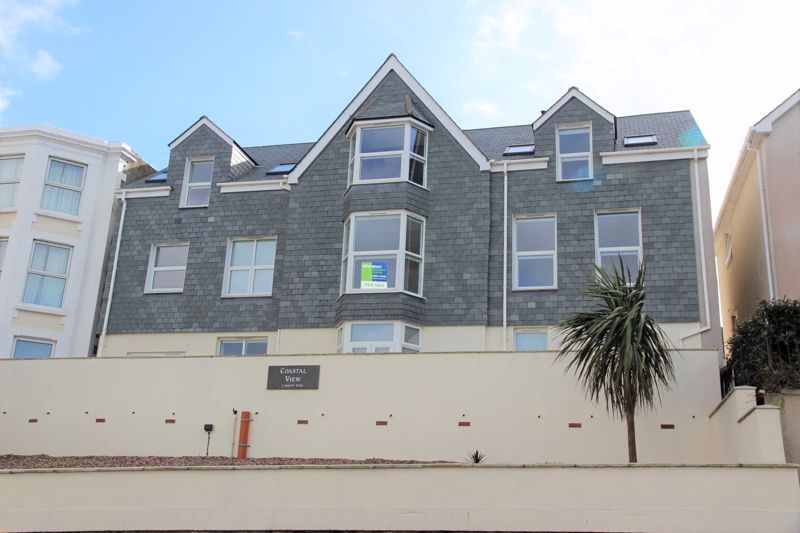 2 bed flat for sale in Mount Wise, Newquay TR7, £220,000