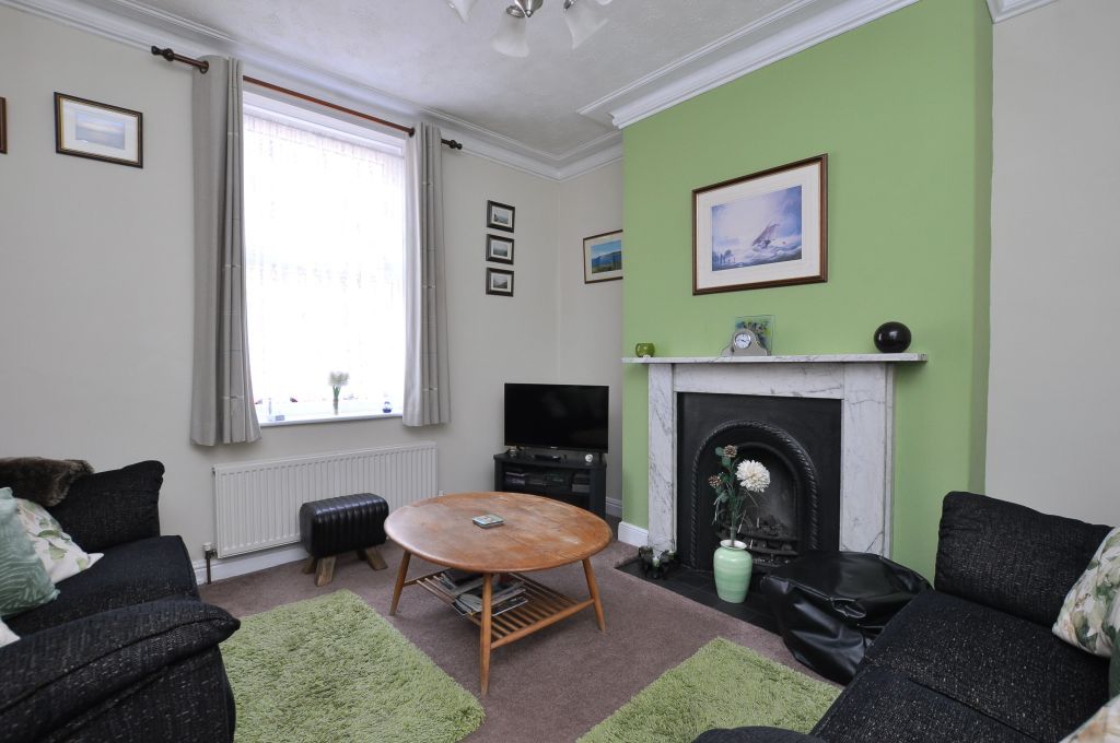 3 bed terraced house for sale in Oswy Street, Whitby YO21, £215,000
