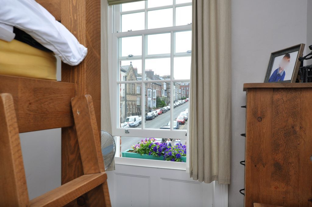 2 bed flat for sale in Belle Vue Terrace, Whitby YO21, £189,950