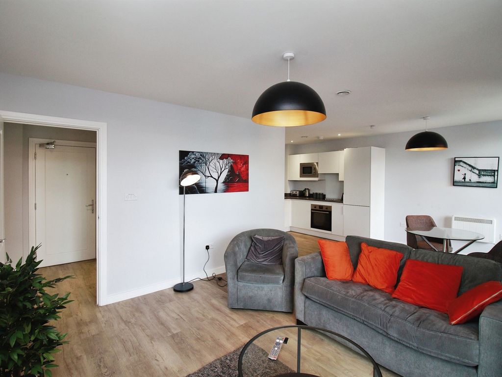 1 bed flat for sale in Bradford Street, Birmingham B12, £230,000