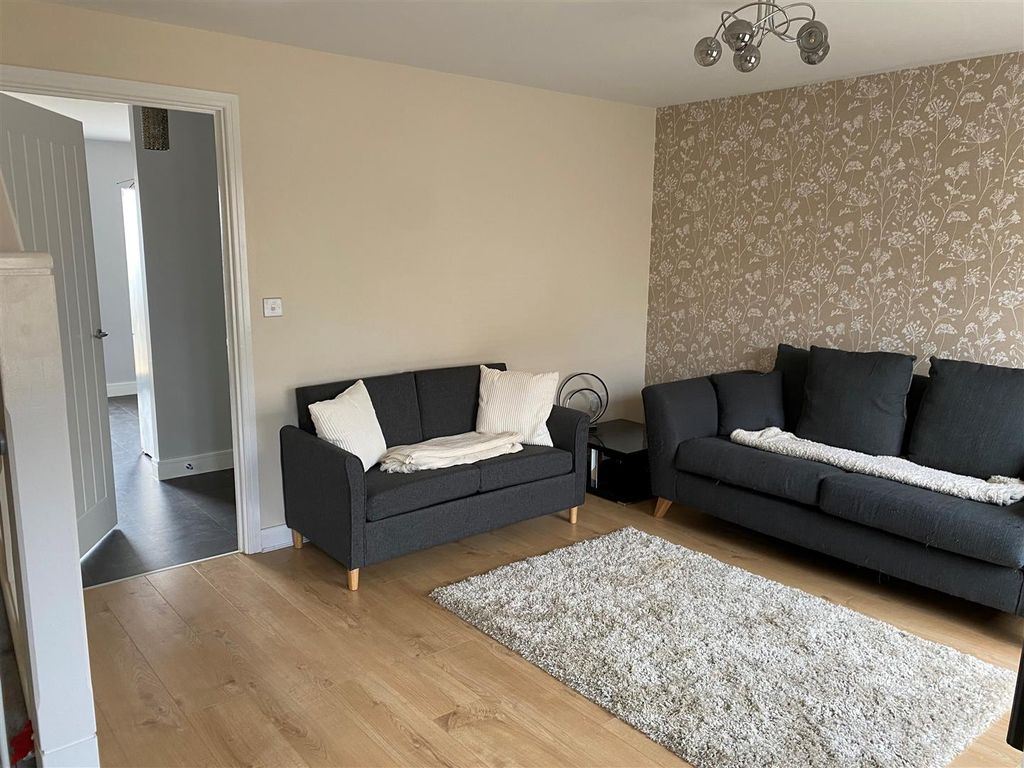 2 bed terraced house for sale in Ballingers, Shrivenham, Swindon SN6, £175,500