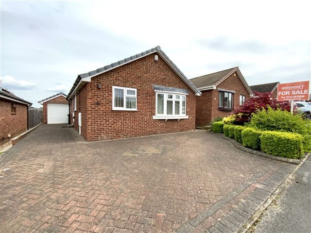 2 bed bungalow for sale in Coral Drive, Aughton, Sheffield S26, £259,950