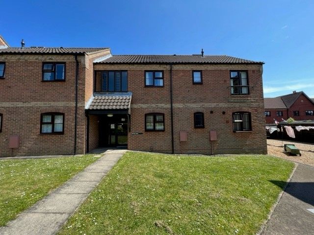 2 bed flat for sale in Rowan Court, New Costessey, Norwich NR5, £87,500