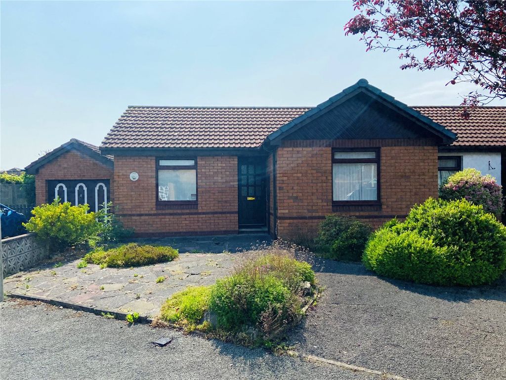 2 bed bungalow for sale in Monkswood Avenue, Morecambe LA4, £160,000