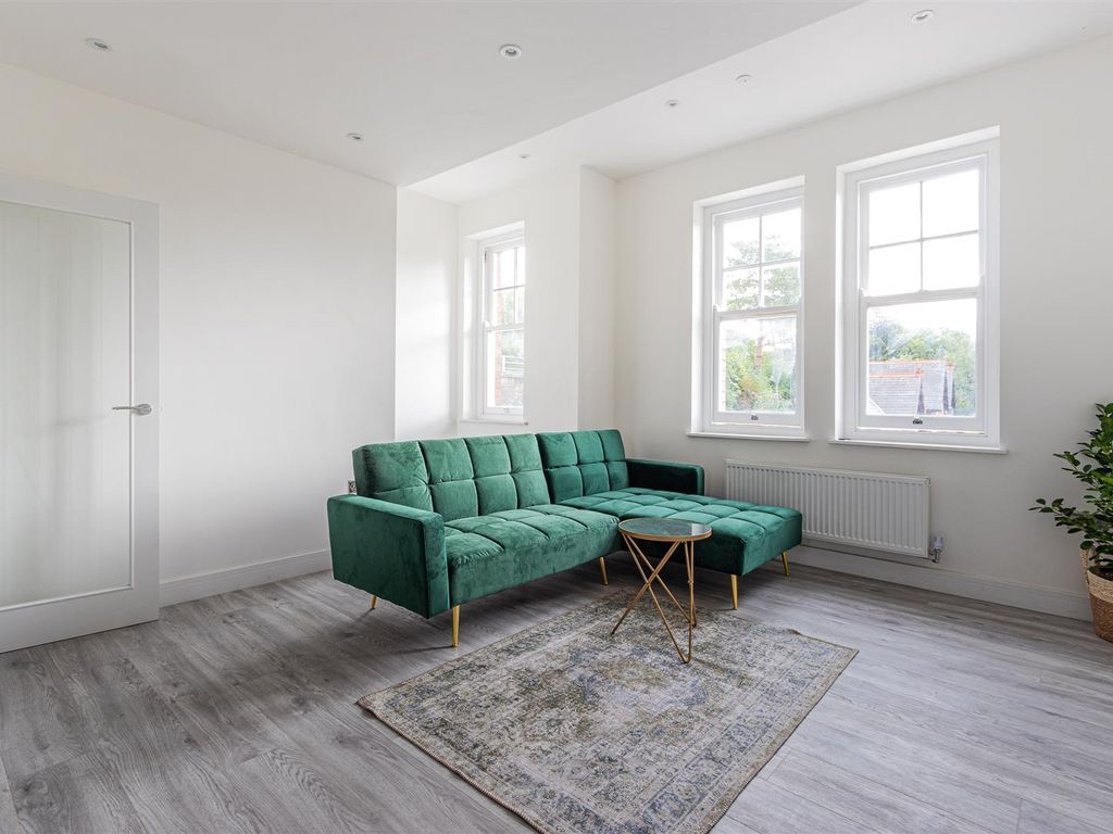 2 bed flat for sale in The Lodge, Lake Road West, Roath Park CF23, £250,000
