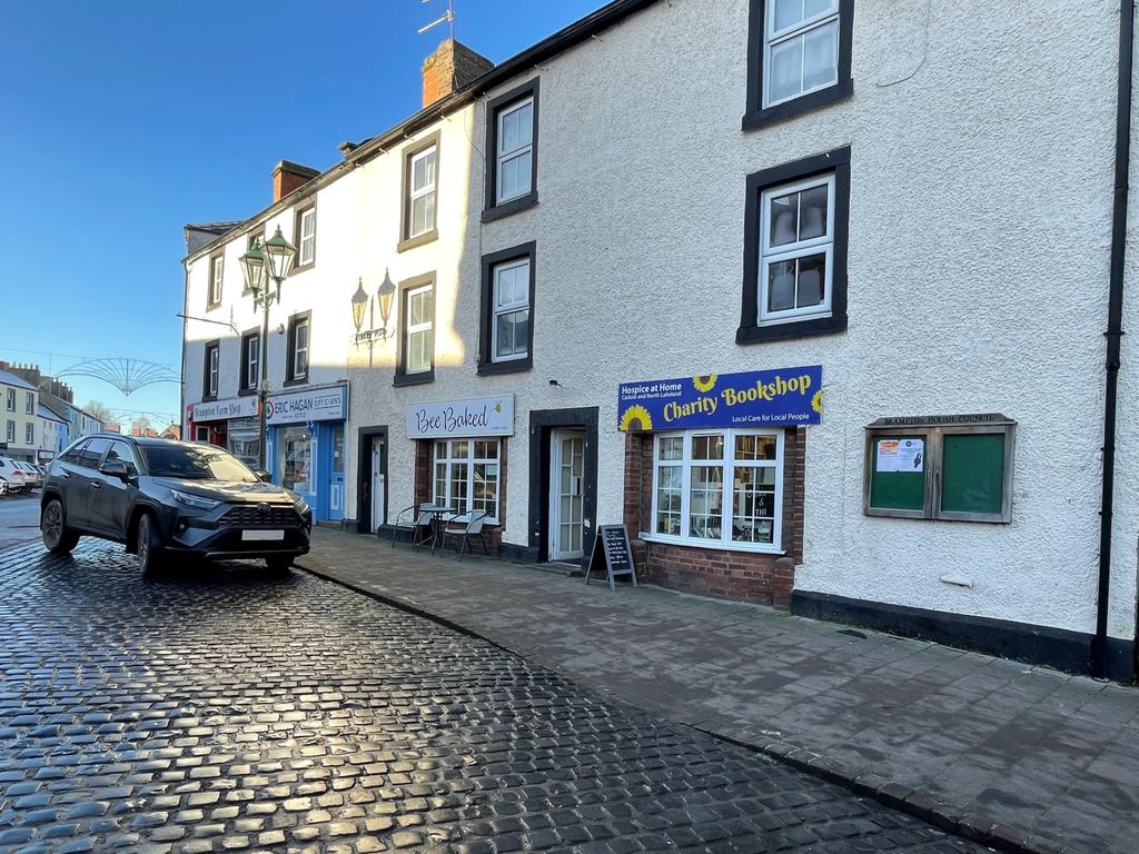 3 bed flat for sale in Market Place, Brampton CA8, £115,000
