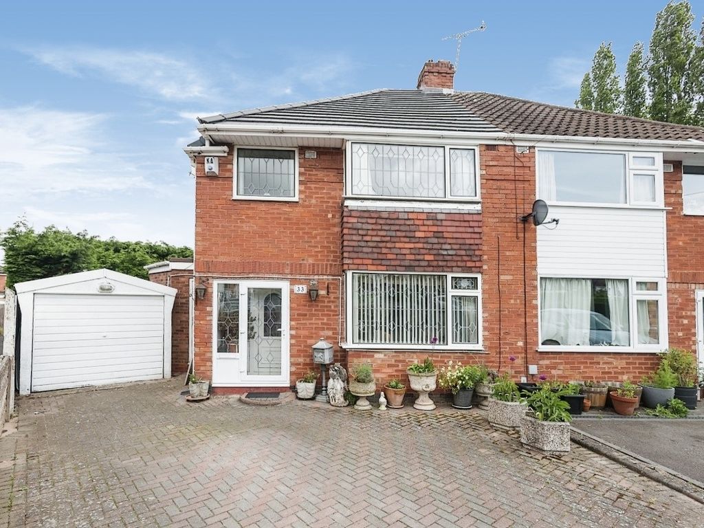 3 bed semi-detached house for sale in Mountjoy Crescent, Solihull B92, £290,000