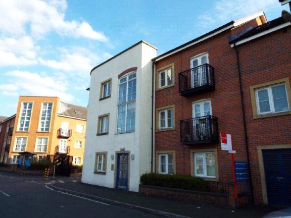 2 bed flat for sale in Plainsfield Street, Old Trafford, Manchester, Greater Manchester M16, £130,000