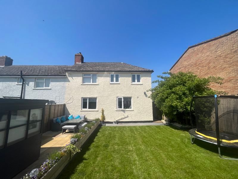 3 bed end terrace house for sale in Bisley Old Road, Stroud GL5, £305,000