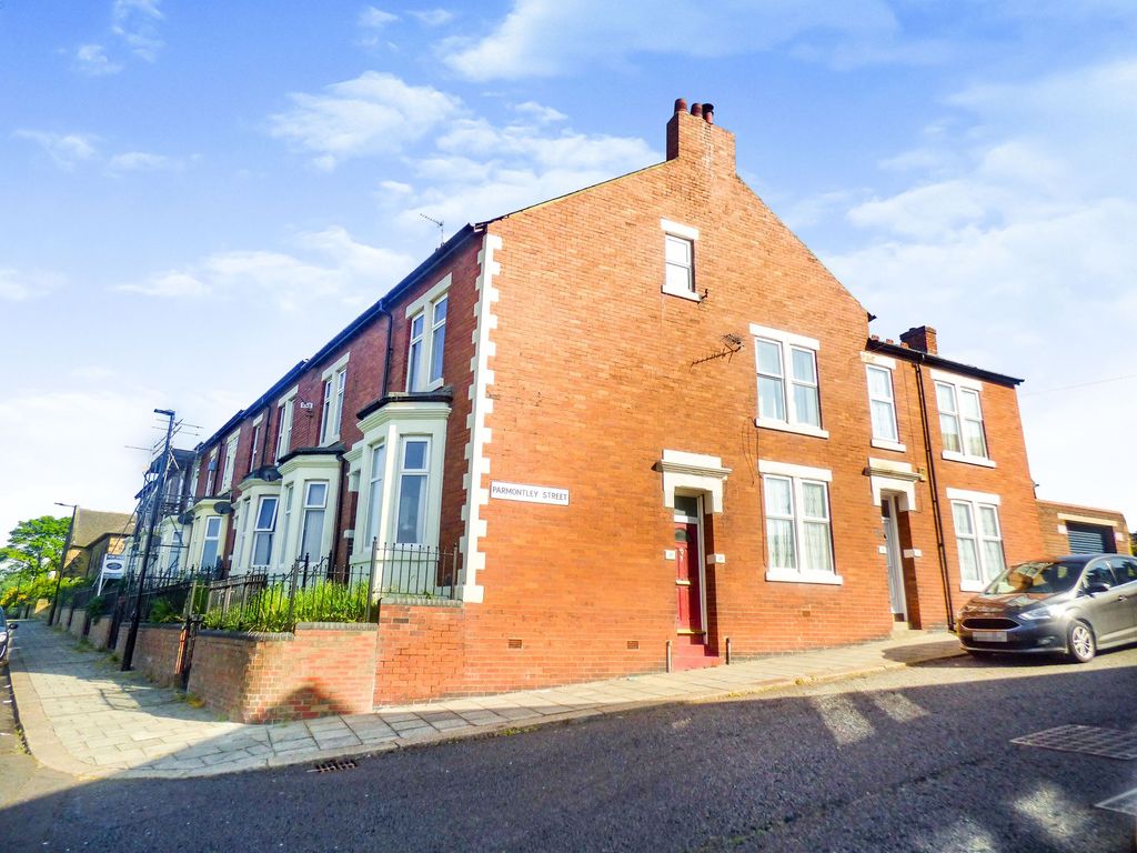 4 bed maisonette for sale in Parmontley Street, Newcastle Upon Tyne NE15, £50,000