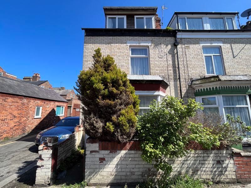 4 bed terraced house for sale in Haslemere Avenue, Bridlington YO15, £90,000