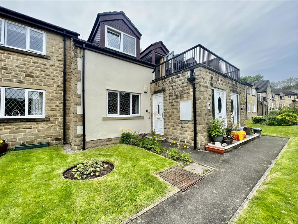 1 bed flat for sale in Pinewood, Elmwood Drive, Brighouse HD6, £125,000