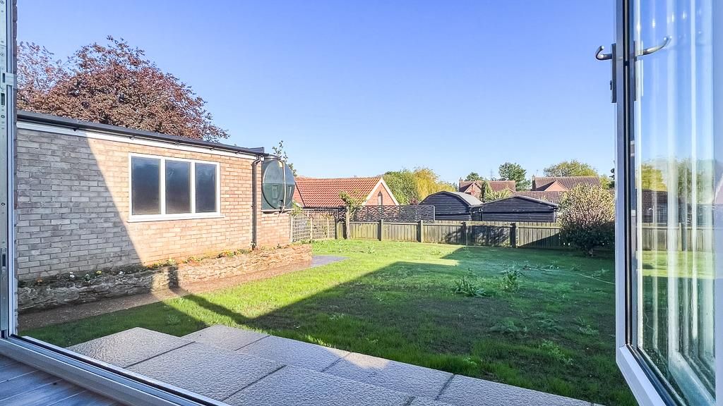 3 bed detached bungalow for sale in West Street, West Halton, Scunthorpe DN15, £300,000