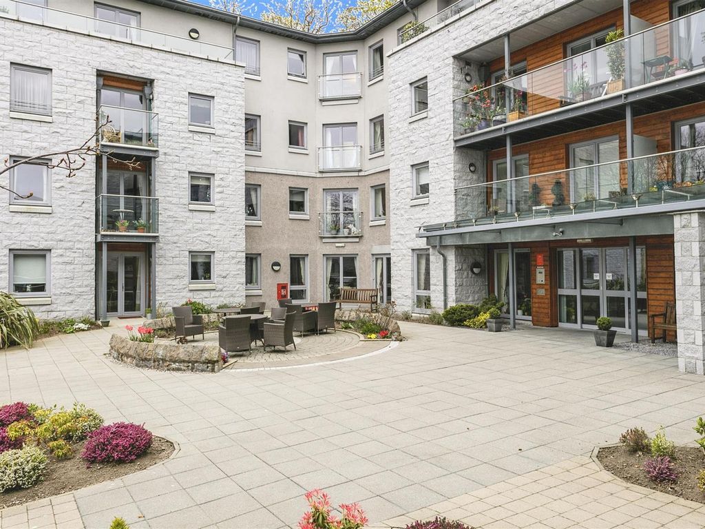 1 bed flat for sale in Florence Court, North Deeside Road, Cults, Aberdeen AB15, £150,000
