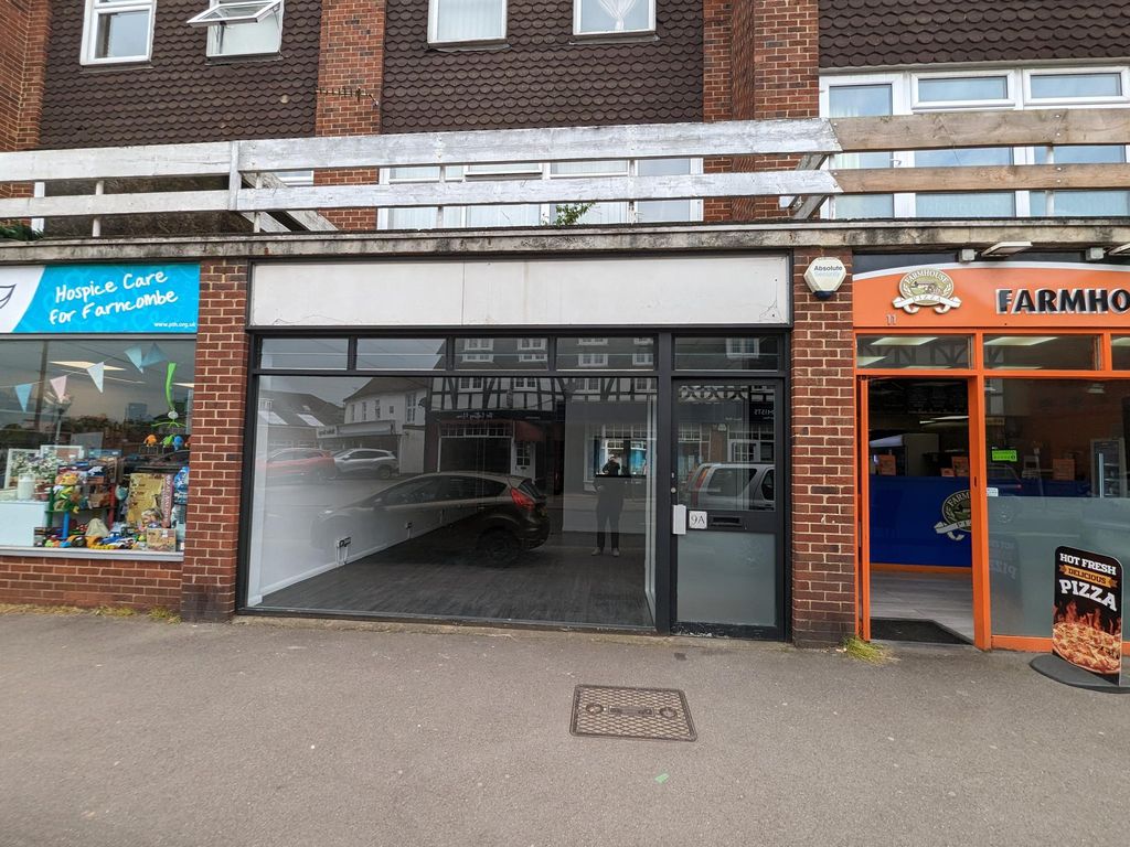 Retail premises for sale in Farncombe Street, Godalming GU7, £220,000